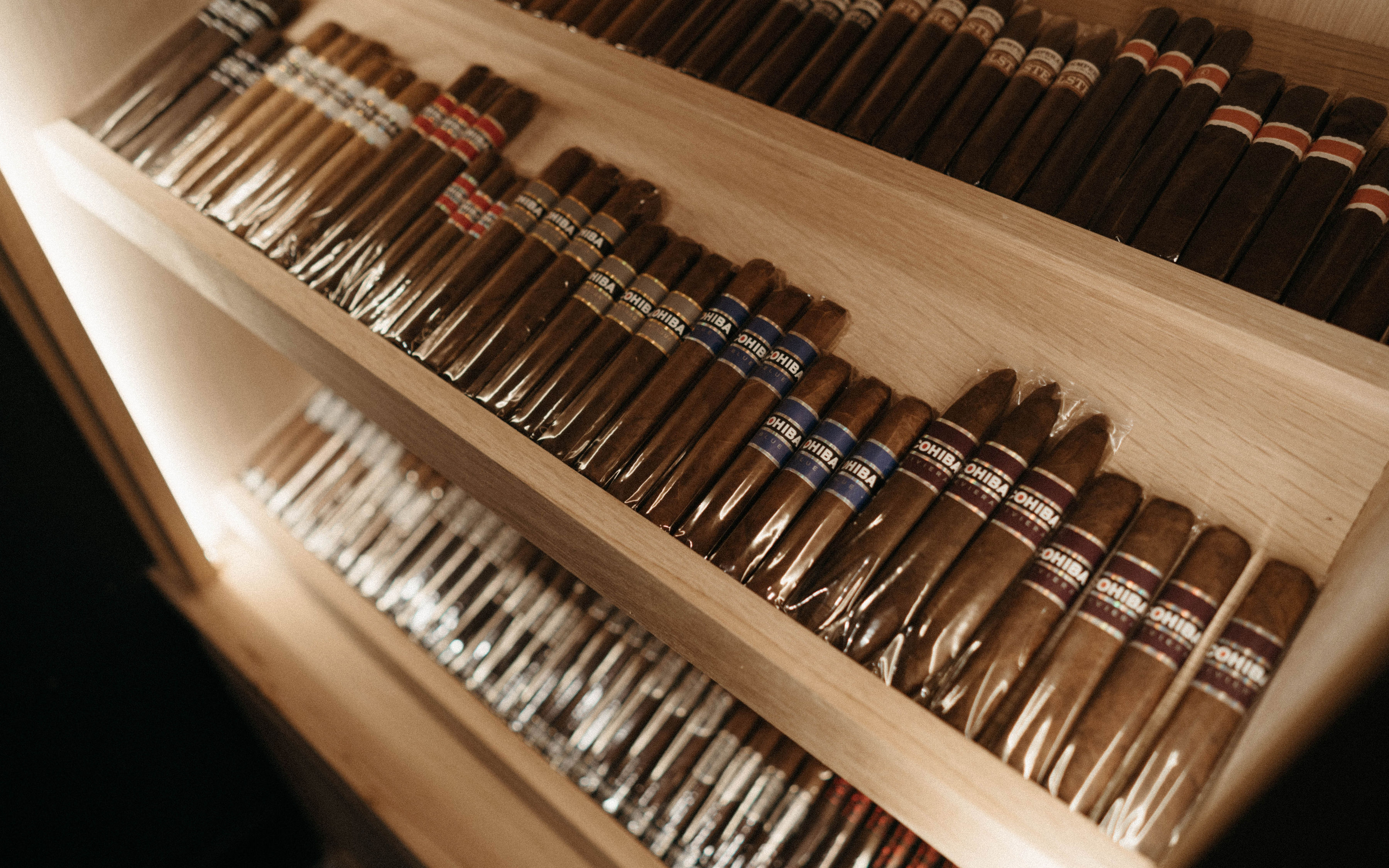 Humidor on Austin lounge interior