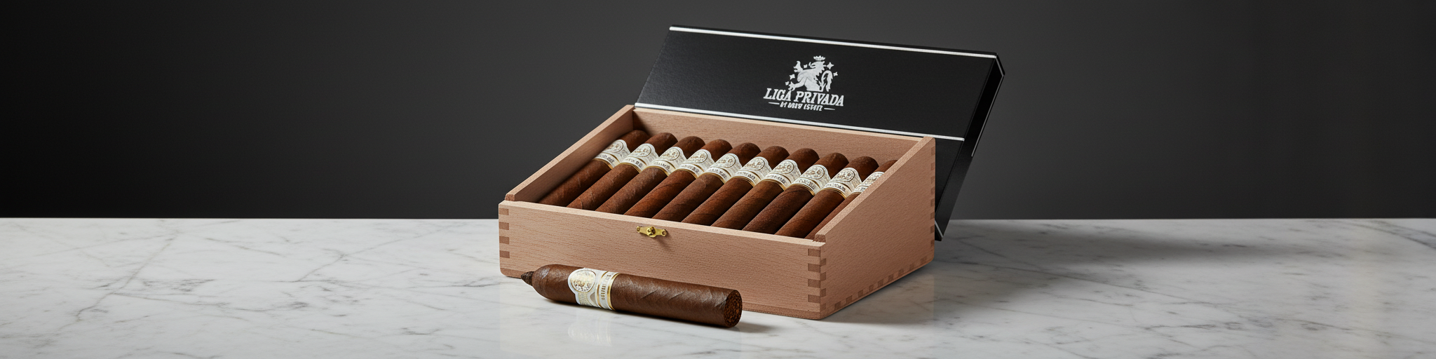Liga No.9 Oscuro Robusto